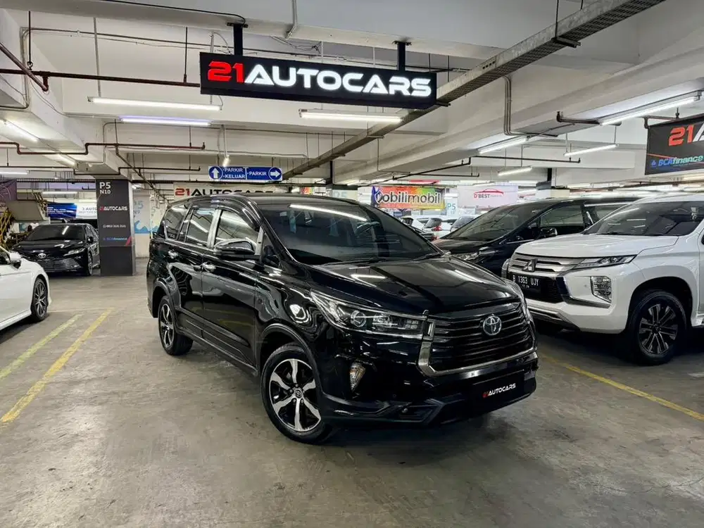 Toyota Innova Venturer 2.4 AT DIESEL 2022