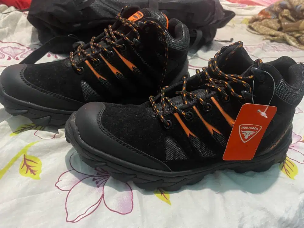 JUAL RUGI AJA SEPATU RUBSTACK