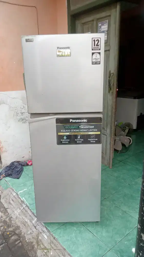 Kulkas 2 pintu panasonic
