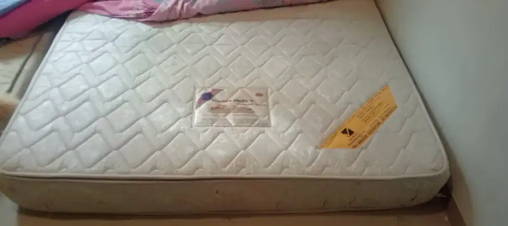 2 kasur queen dan 1 single