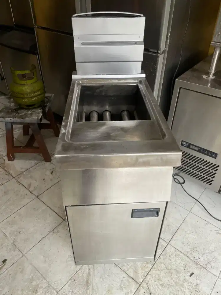 Nayati Deep Fryer Mulus 20Liter