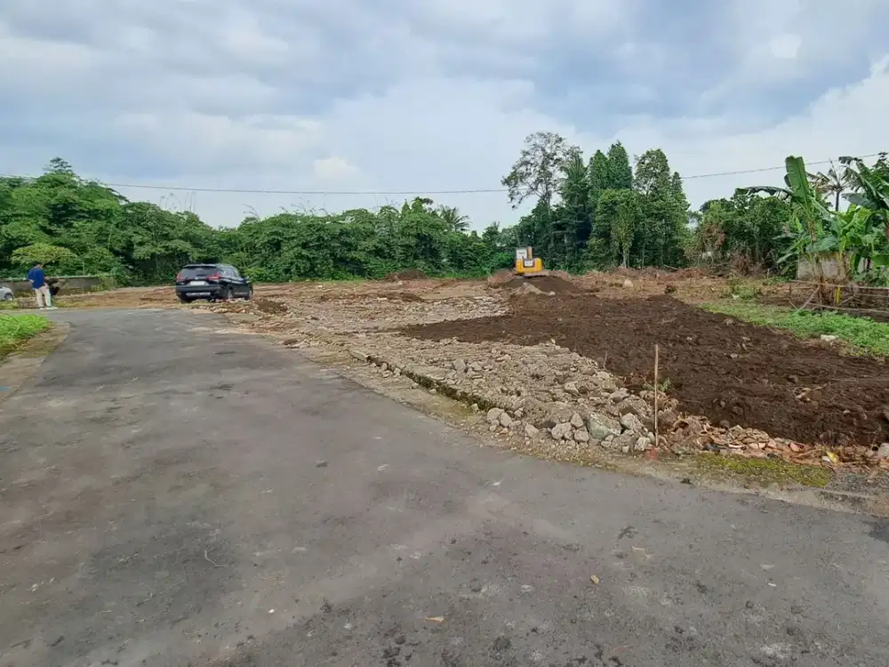 100 Jutaan di Timur Stadion Maguwoharjo