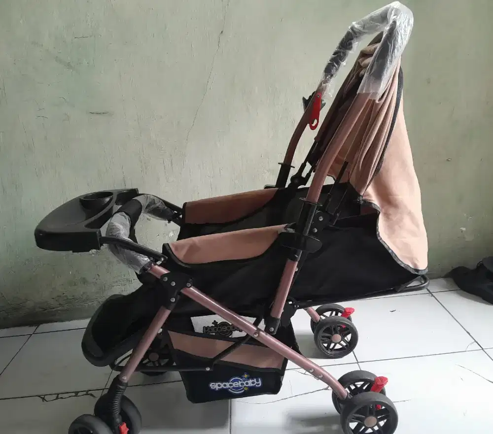 Stroller bayi kondisi masih bagus