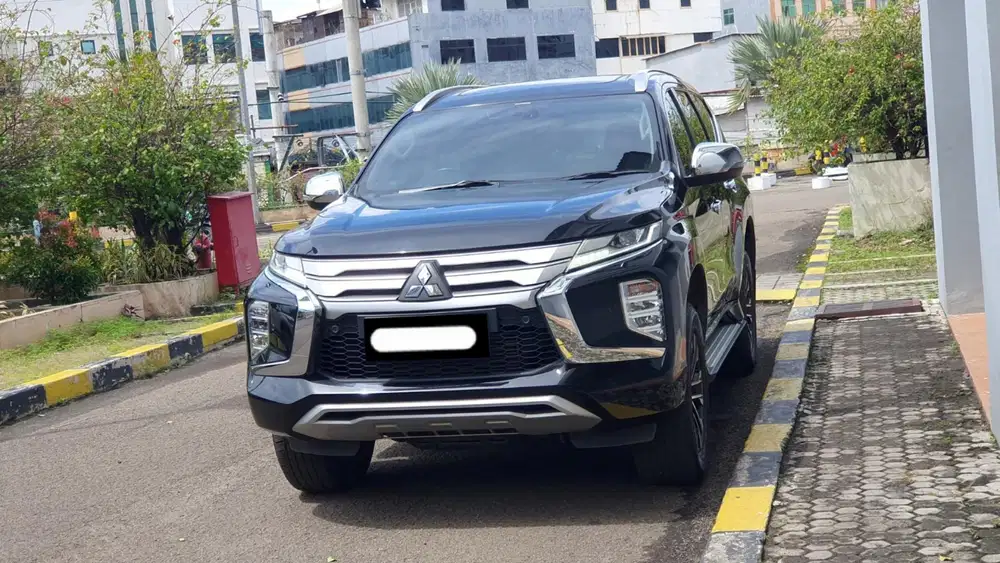 Km37rb mitsubishi pajero sport dakar 2022 hitam sunroof