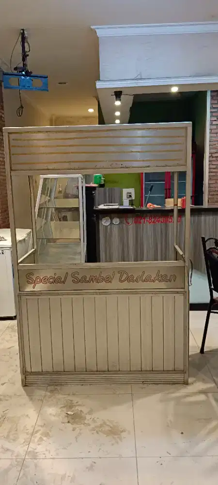 Etalase Alumunium Siap Jualan