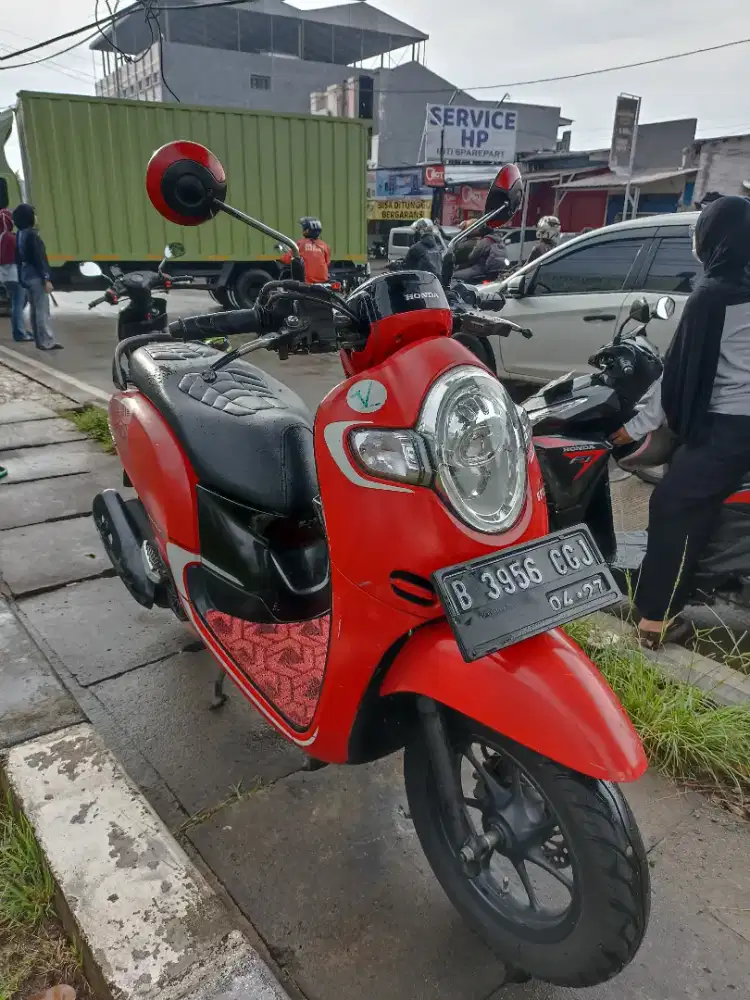 Honda Scoopy 2017