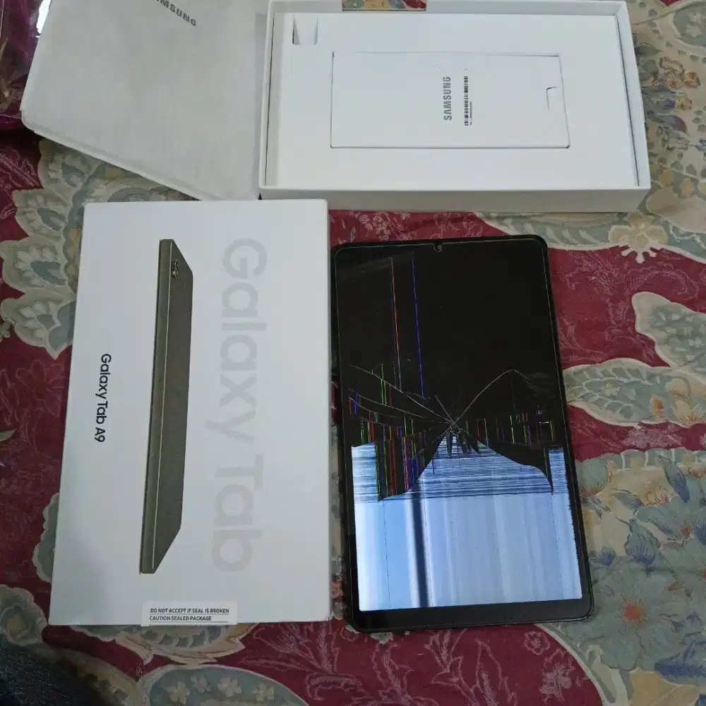 FS : Samsung Galaxy Tab A9 WiFi + Simcard full set Perlu service LCD