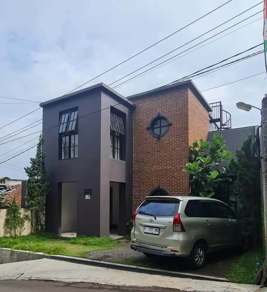 Jual rumah estetic d daerah dago-Bandung