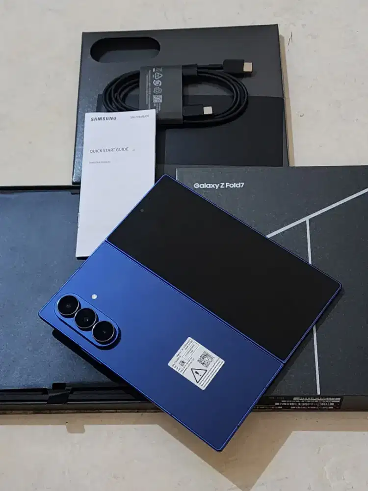 Samsung Z Fold 7 5G 12/512Gb, warna Blue SEIN, kondisi 100% Mulus