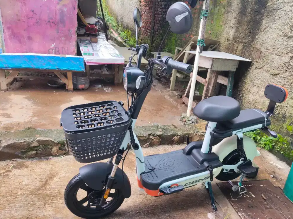 sepeda listrik merk genio