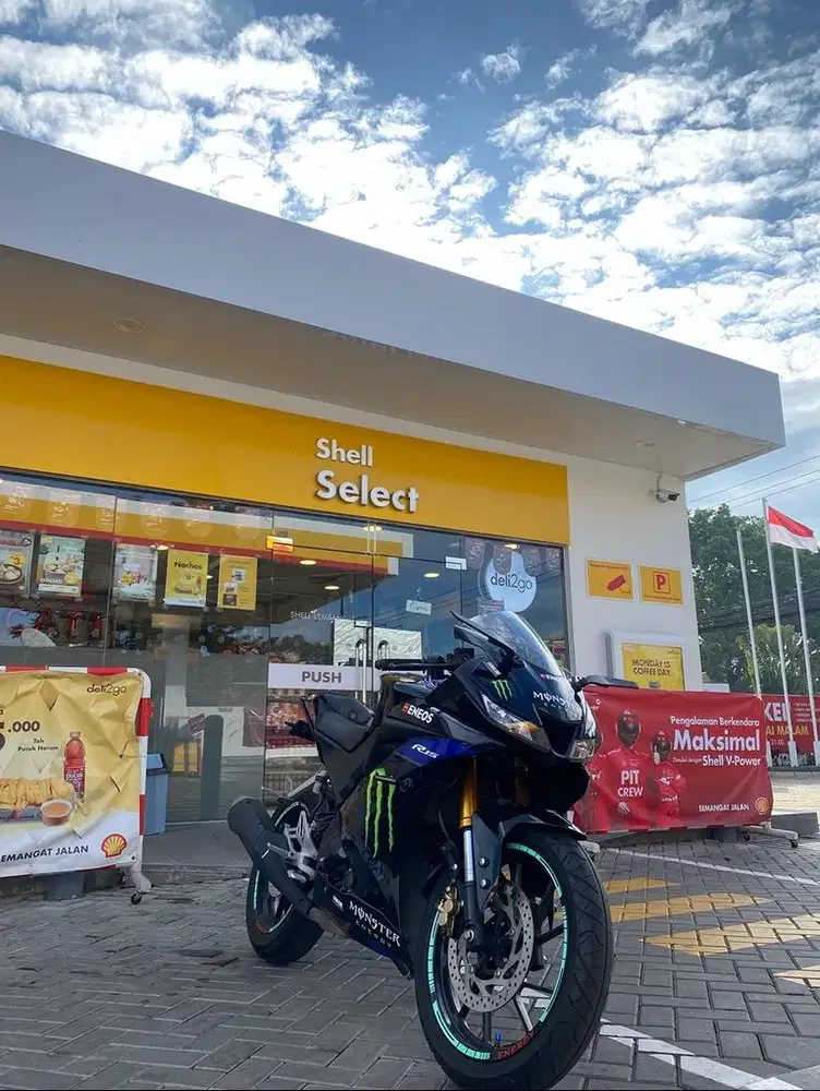 DIJUAL R15 V3 2019 LIVERY MONSTER ENERGY