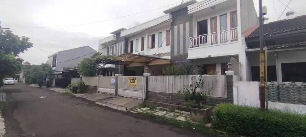 Rumah Siap Huni dan Strategis di Bintaro Sektor 2