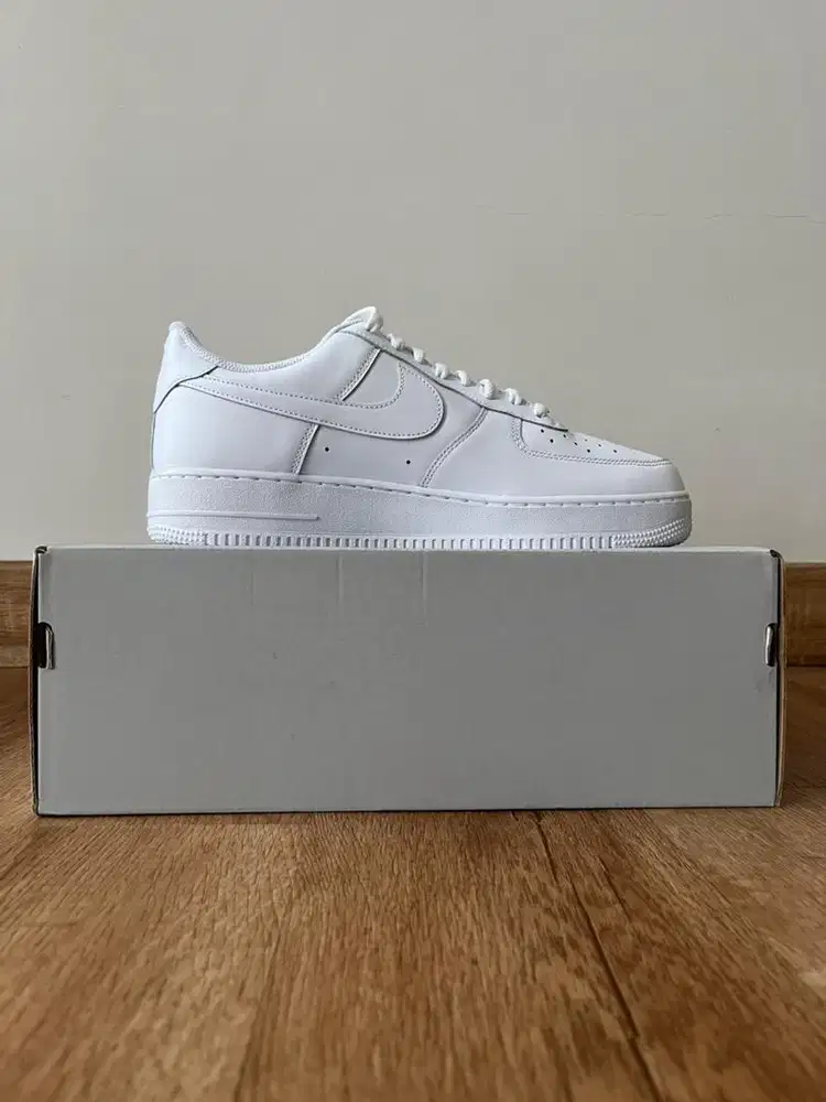 (New) Nike Air Force 1 '07 - All White BNIB