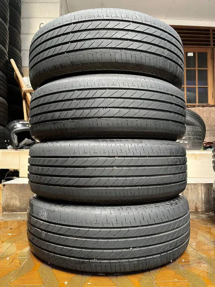 Ban Bridgestone Turanza T005A 215 65 r16 4Pcs