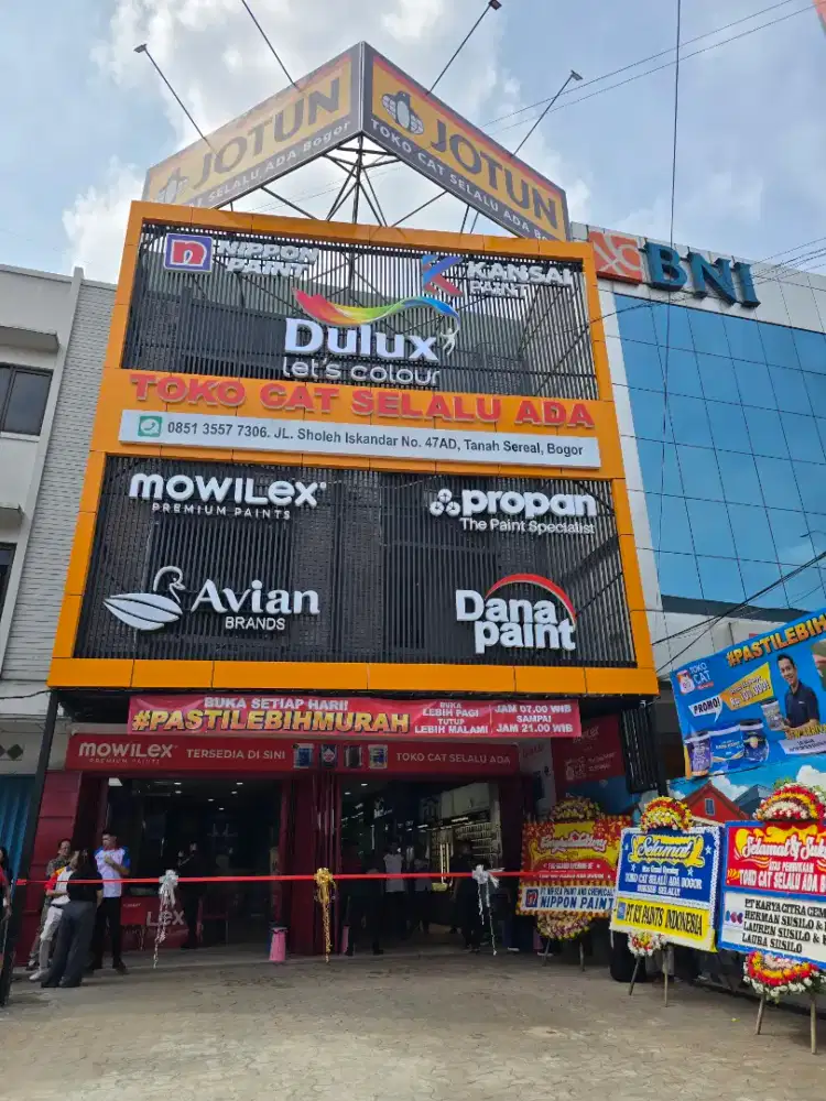 Branding Facade. Fasad ACP. Curtain Wall. Huruf Timbul LED. Neon Box