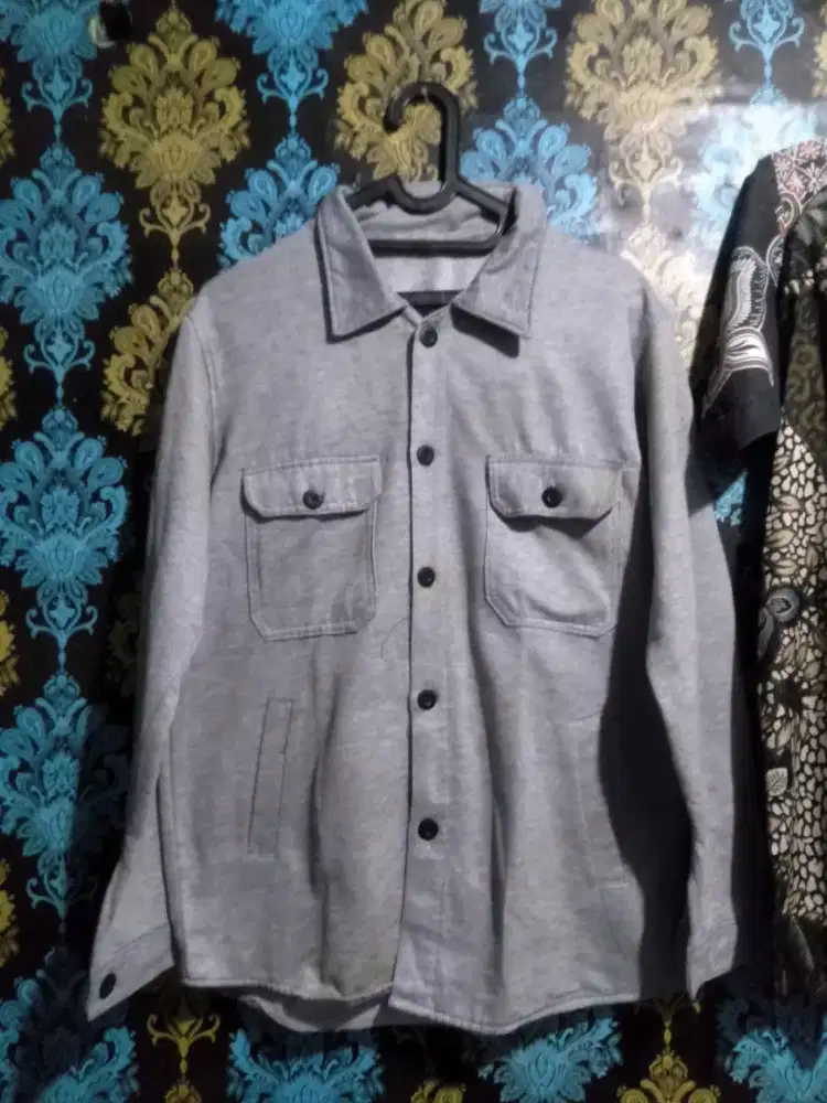 Jaket pria abu abu