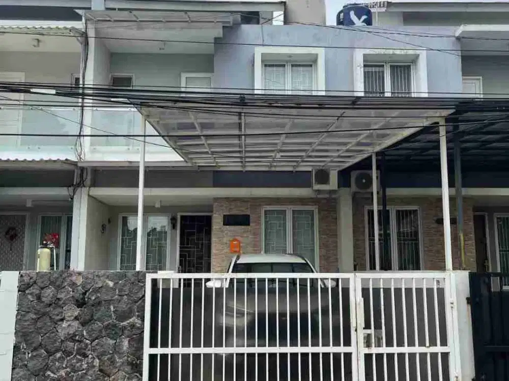 Dijual rumah bagus, shm, hdp timur taman surya 5