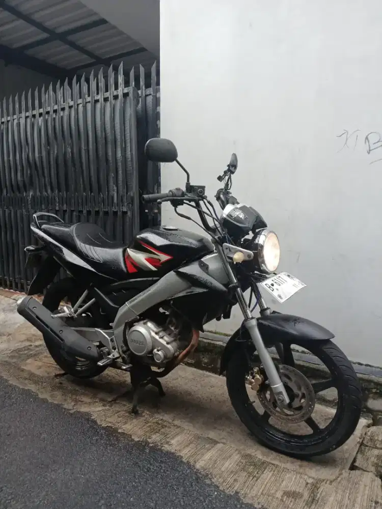 Vixion 2009 Sehat surat lengkap jual cepat