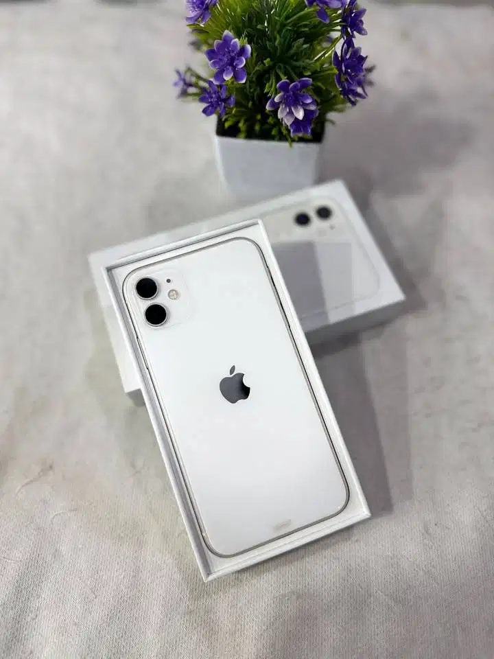 iphone 11 64 IBOX Normal