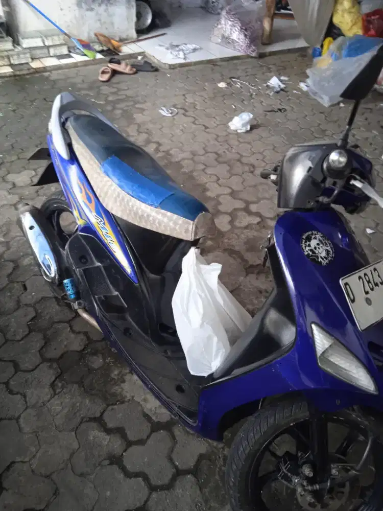 Motor mio 2006 karbu