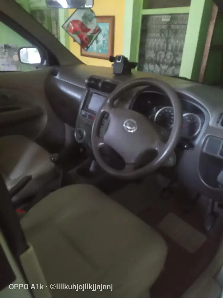 Daihatsu Xenia 2010 Bensin