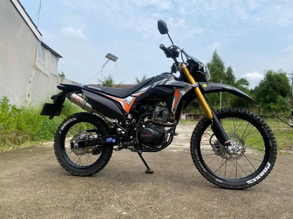 Vira@ HONDA CRF 150 2021 PLAT B DEPOK DP 1.650.000