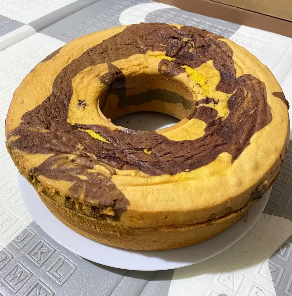 Ready setiap hari kelemben zebra, pandan, gula merah , coklat. Dll