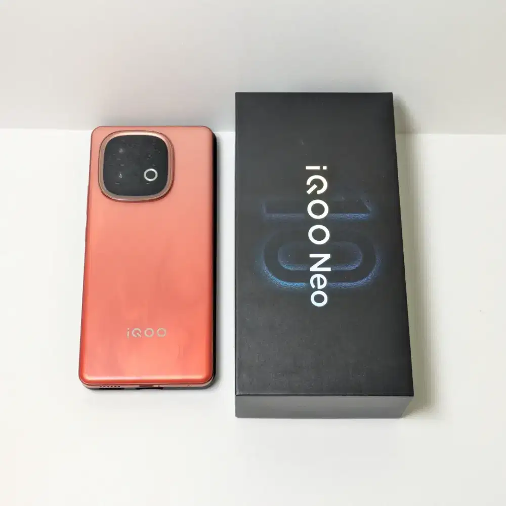 iQOO Neo 10 8/256 Second