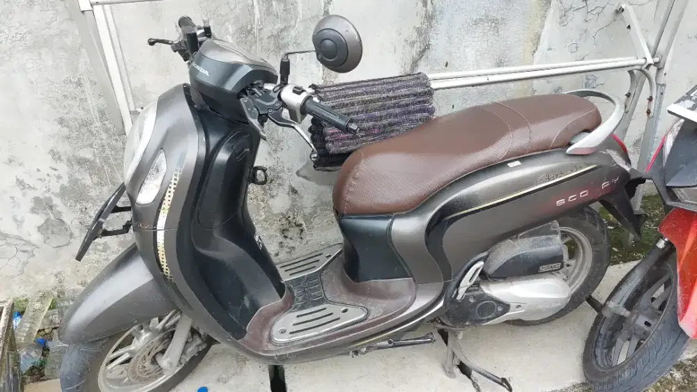 Jual Honda Scoopy Prestige Keyless
