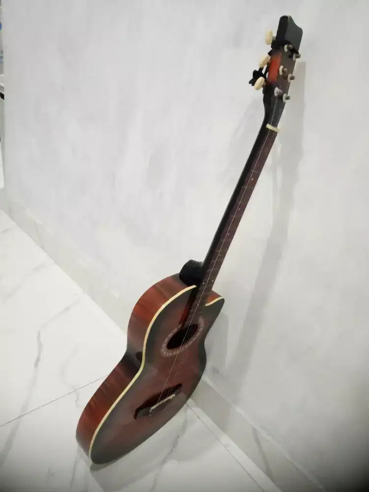 Gitar ibanez ori akustik badan ramping jarang pakai