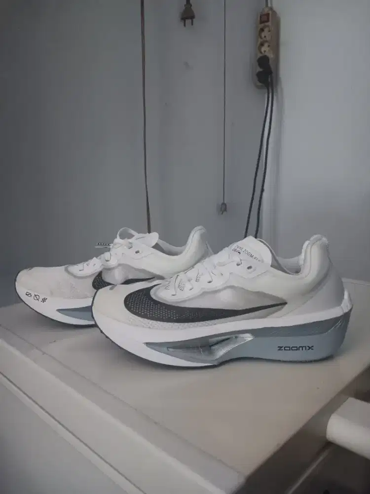 Nike Zoom Fly 6 road racing shoes