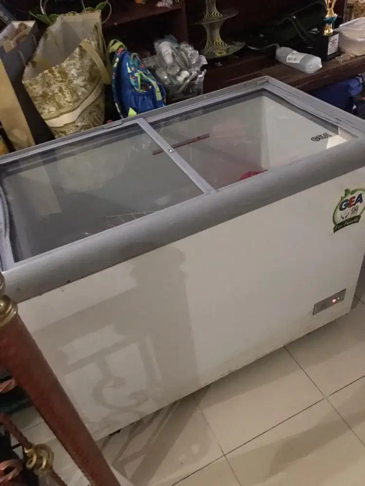 Dijual Freezer Gea bagusss