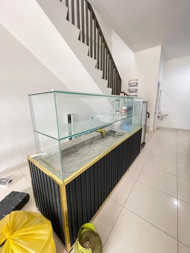 DI JUAL BORONGAN PERALATAN DAPUR & ETALASE DAN MEJA MAKAN , KULKAS DLL