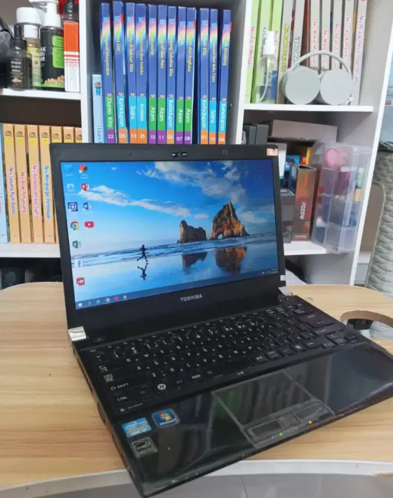 Dijual Laptop Toshiba Dynabook R731/C, Dijual Cepat.
