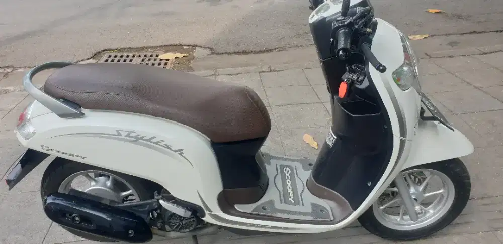 Scoooy Sporty th 2019 mulus pjk baru plat 2029