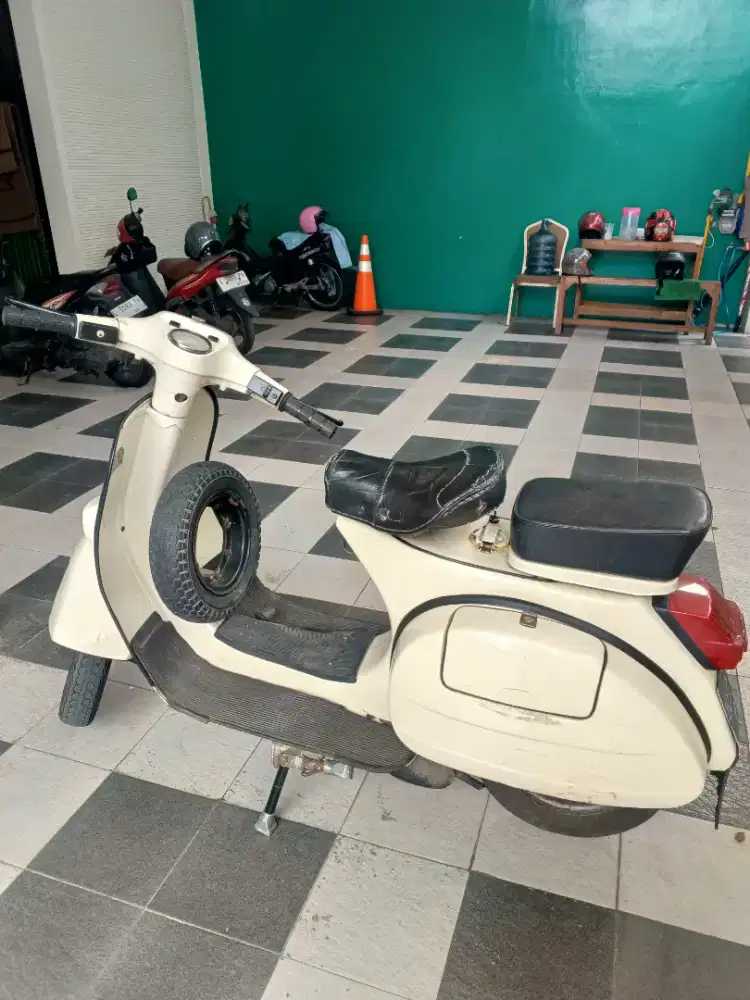 vespa p 150 s tv 1982