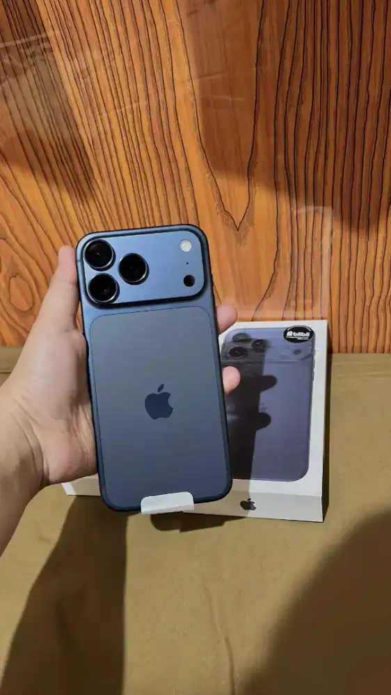 Iphone 17 promax 256 blue baru pake 1 hari cc 1