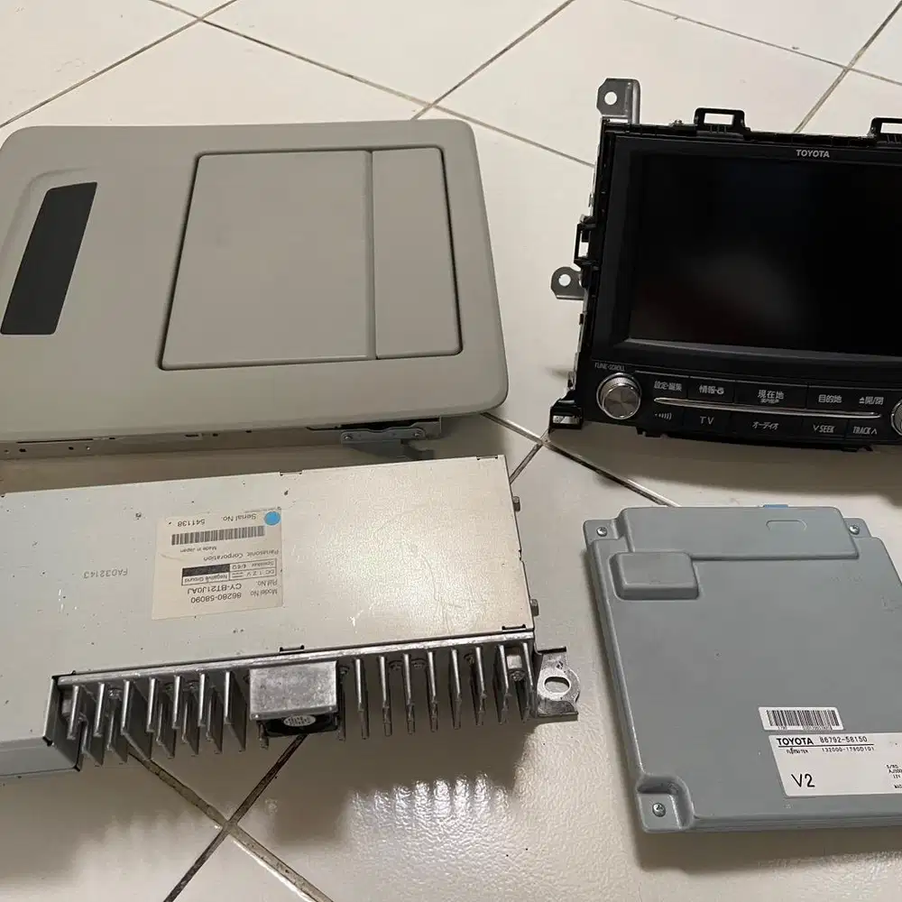 Satu paket audio alphard premium sound tahun 2008 sampai 2014