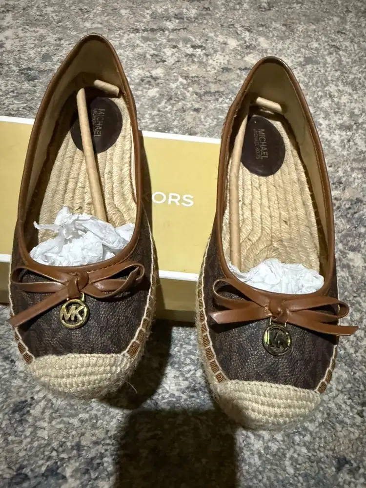 Michael kors brown (original counter )