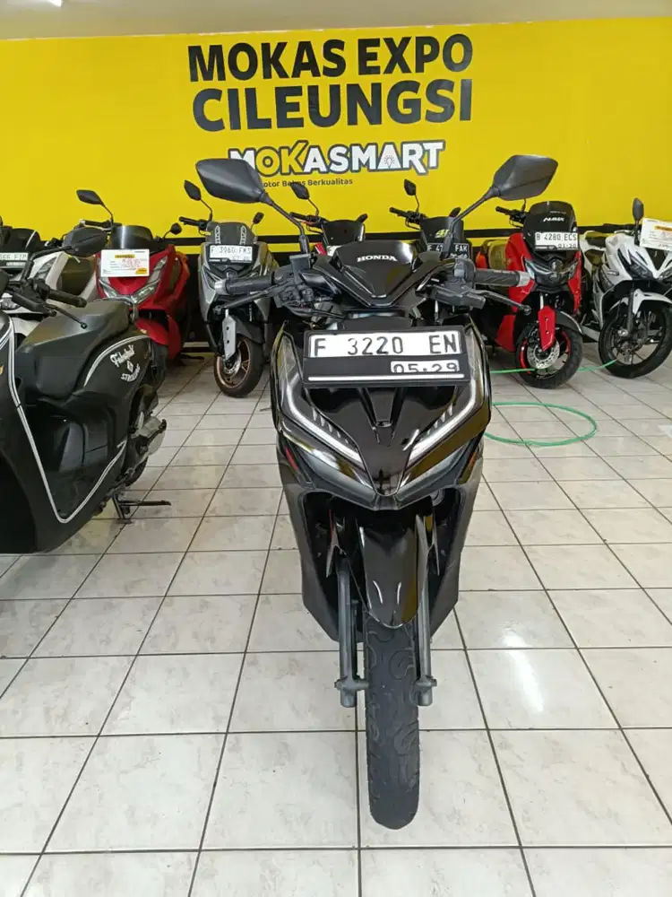 Dijual motor Honda Vario 125 cbs 2019