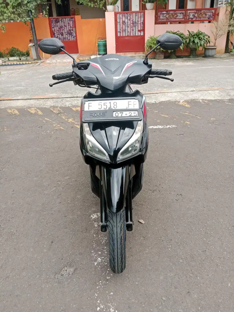 Dijual motor Honda Vario 110 2015
