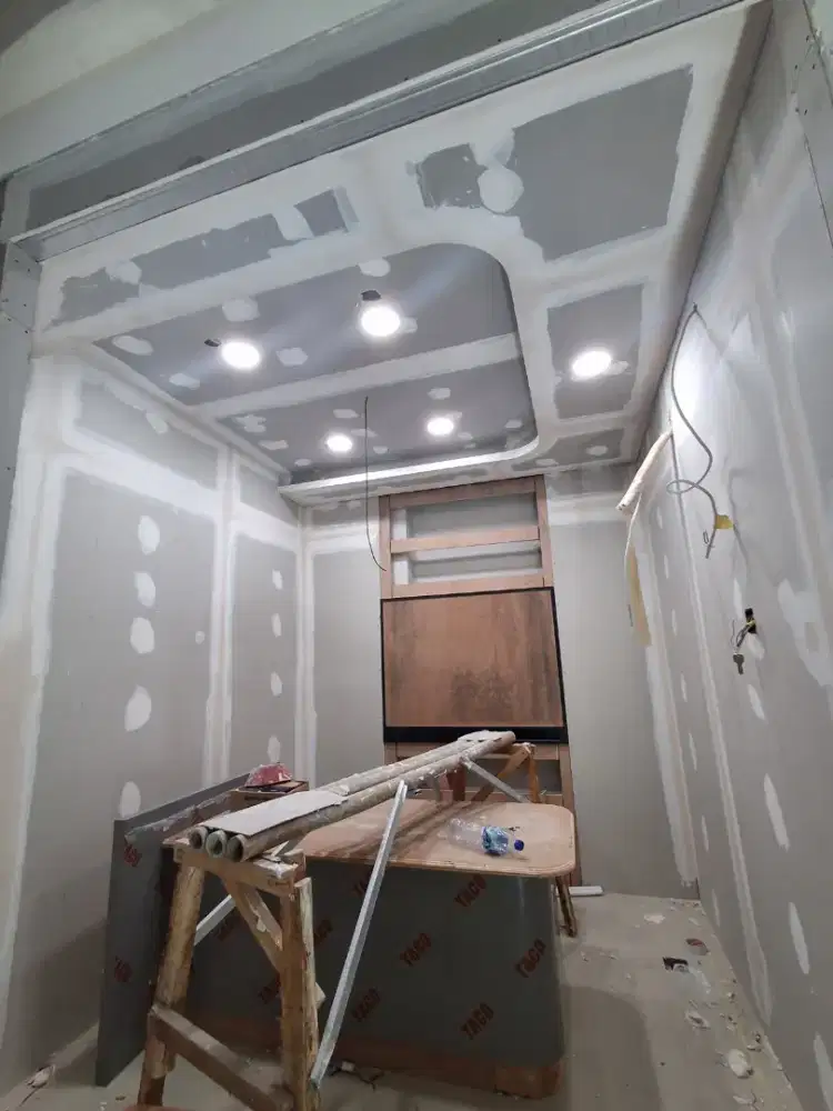 Pemasangan plafon & partisi gypsum