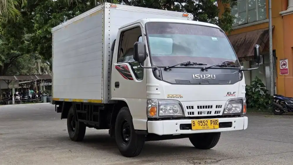 Isuzu ELF NHR55 MT 2015 BOX ALMUNIUM PUTIH