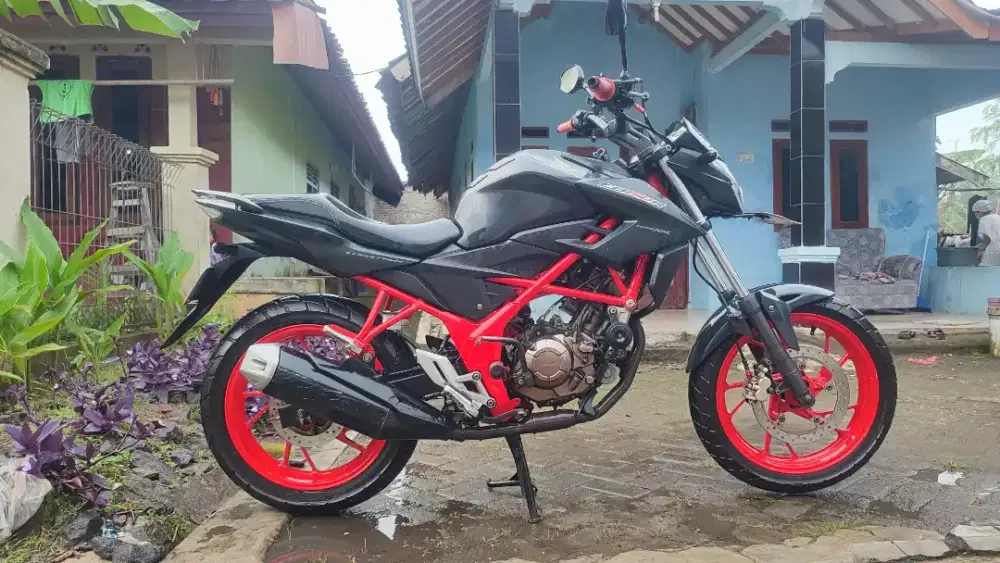CB150 R StreetFire