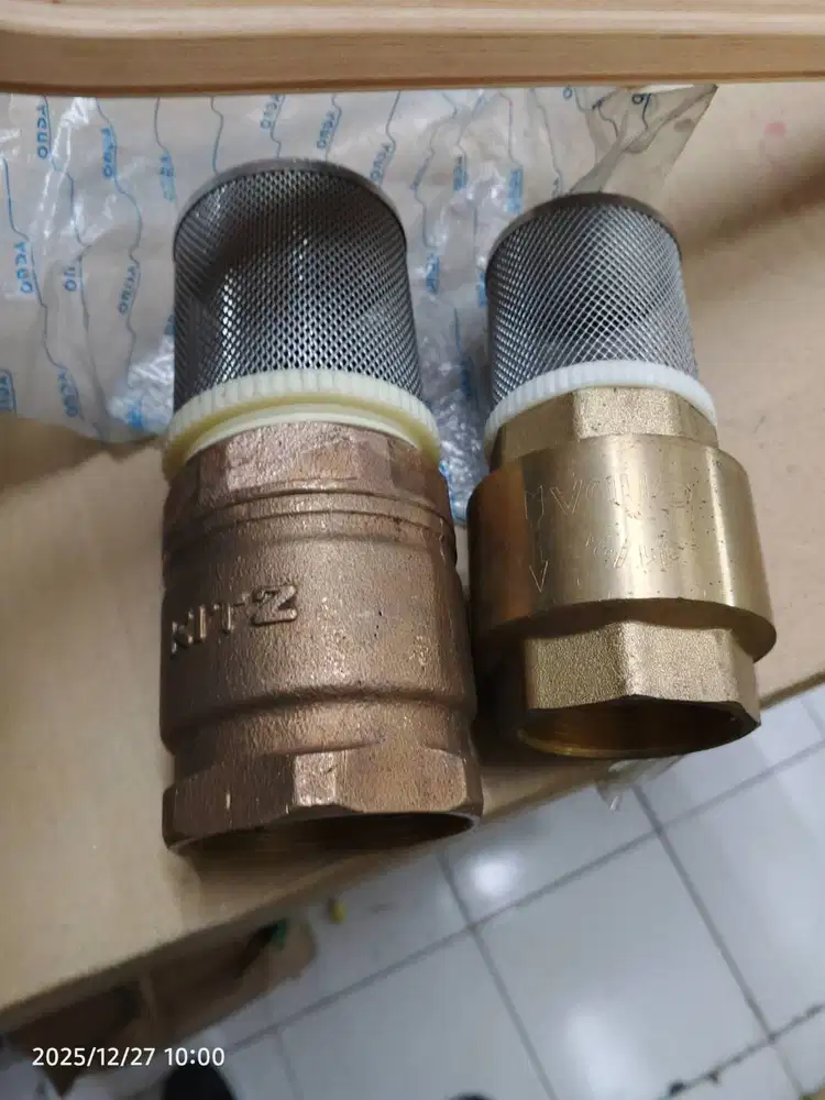 Tusen klep 2  merk KIZT