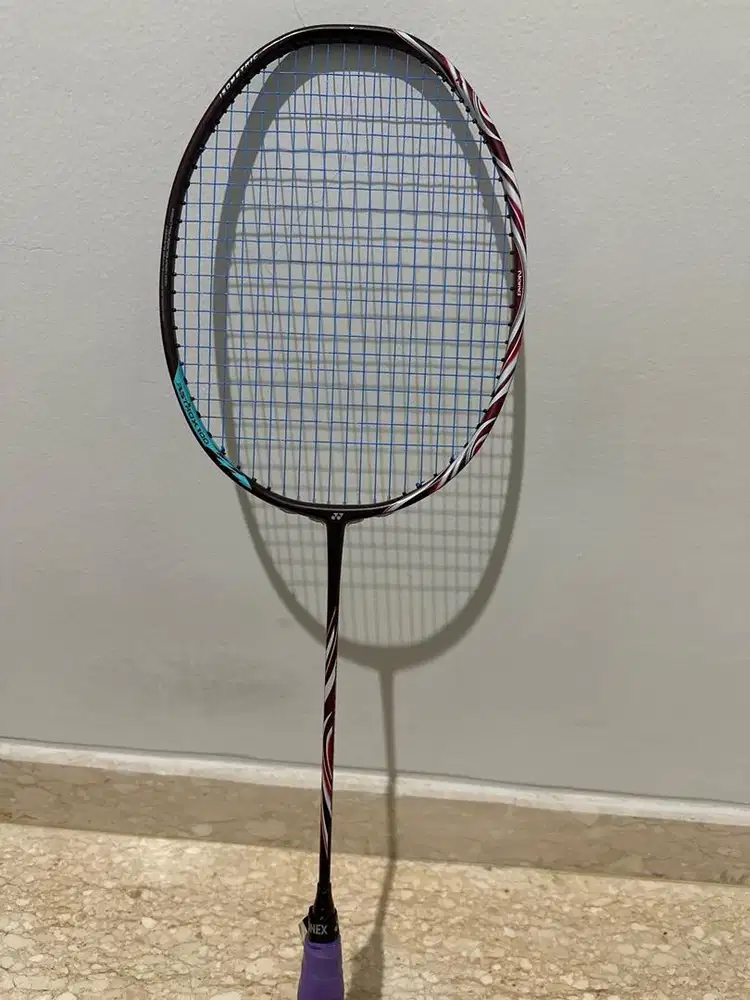 Raket badminton yonex astrox 100ZZ bulu tangkis