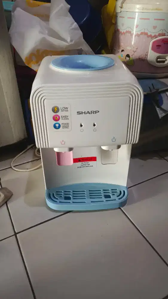 Dispenser sharp baru pake sebentar, normal mulus lancar tanpa kardus