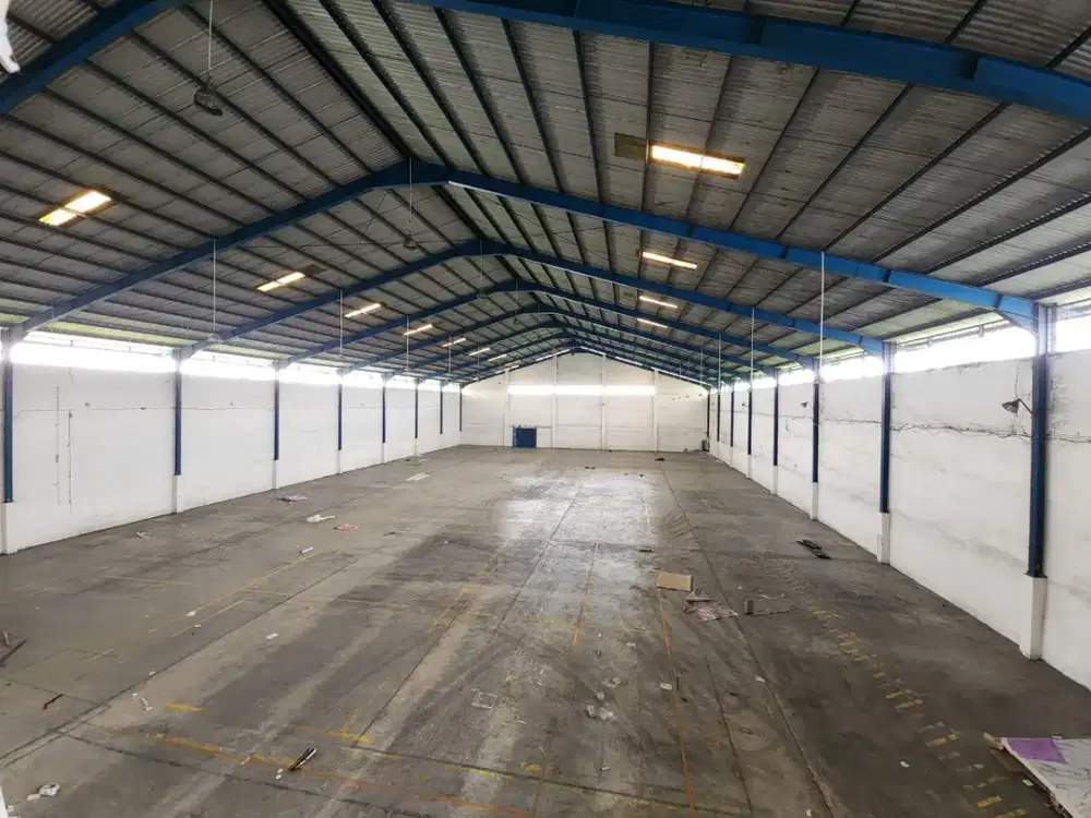 Gudang di Jalan Irian Barat ( Sampali / Percut )