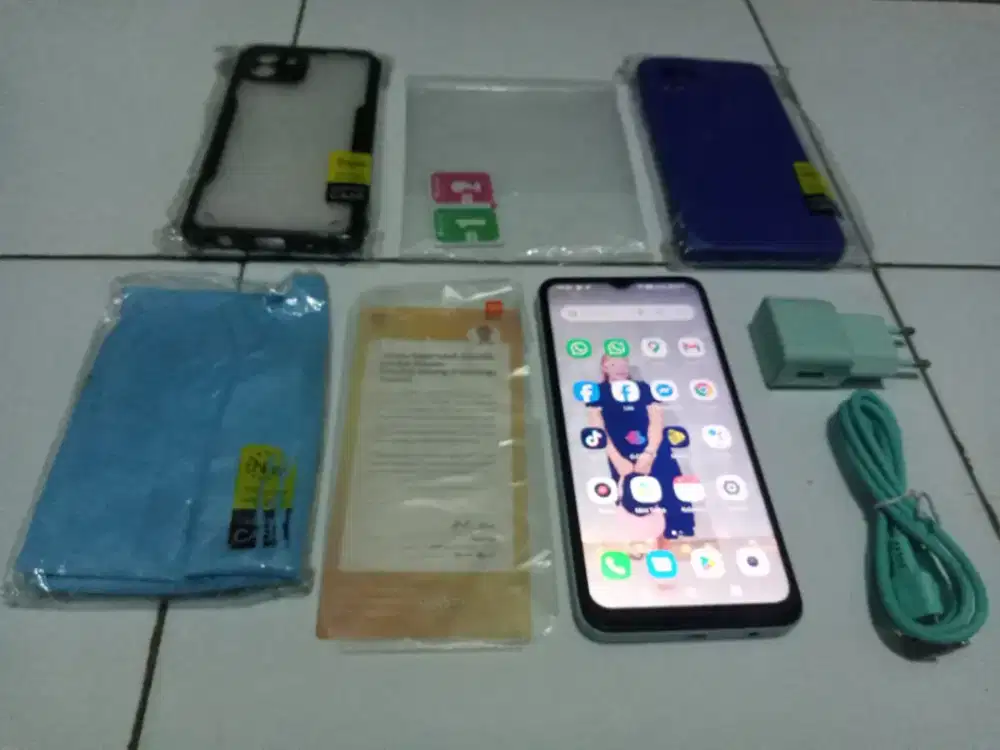 Redmi A2 ( 2023 )
Ram 4gb (2gb+2gb) Rom 32gb
Blue Edition