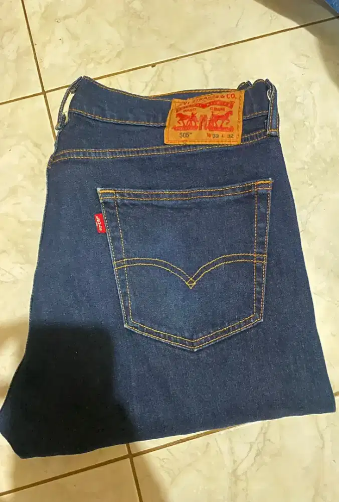 Dijual Celana Jeans Levi's Asli